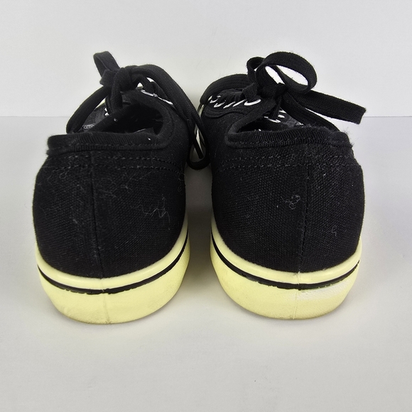 Keen Womens Black Canvas Tennis Shoes/ Sneakers Tie Up Size 6.5 - Picture 5 of 9